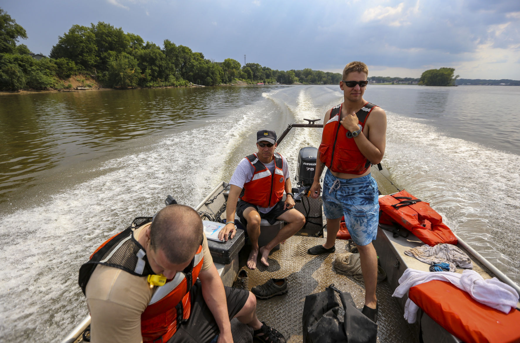 THE GREAT RIVER-0692